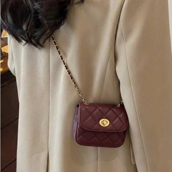 Burgundy Crossbody Chain Vegan Bag - Picture 2 of 3